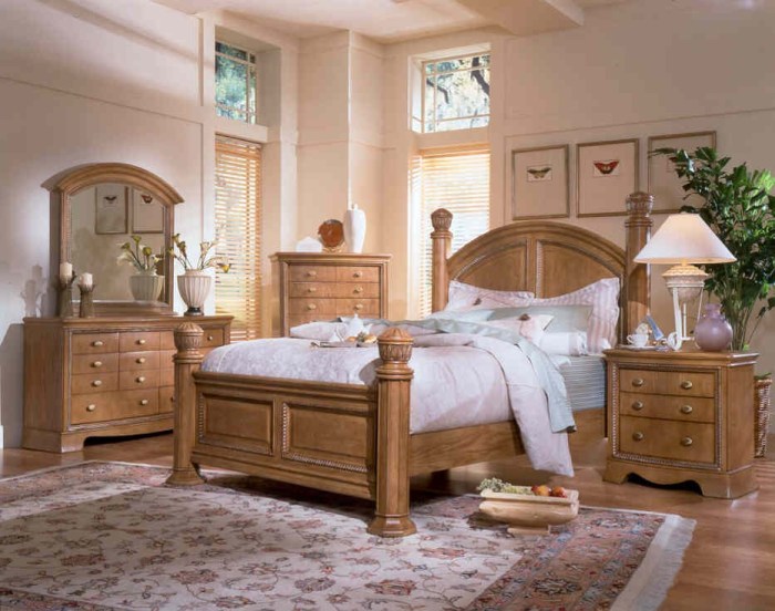 Classic oak bedroom furniture set